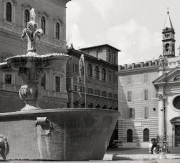 Fontana Piazza Farnese-1