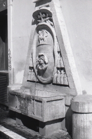 Fontana Del Portodi Ripa Grande