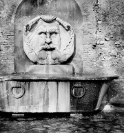 La Fontana Del Parco Degli Aranci